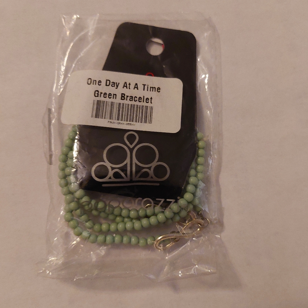 Paparazzi Bracelet Mint Green